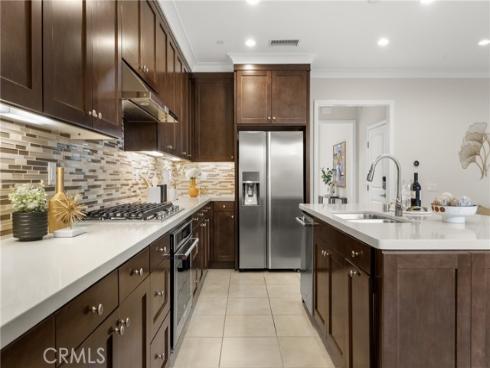 113  Hanging  , Irvine, CA