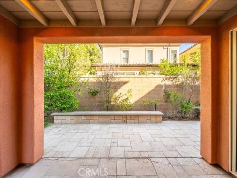 113  Hanging  , Irvine, CA