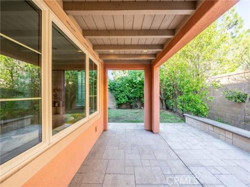 113  Hanging  , Irvine, CA