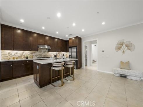 113  Hanging  , Irvine, CA