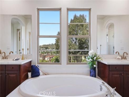 57  Sweet Bay  , Irvine, CA