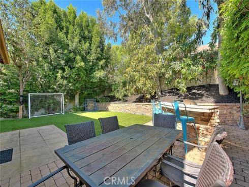 32  Hillsdale  , Irvine, CA