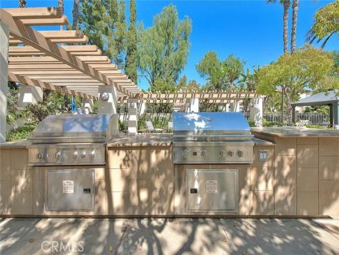 32  Hillsdale  , Irvine, CA