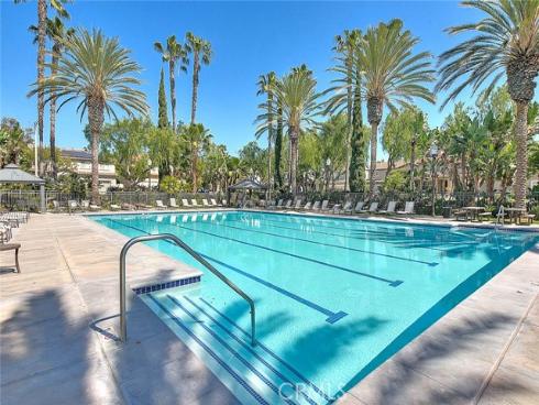 32  Hillsdale  , Irvine, CA