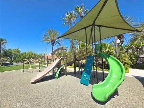 32  Hillsdale  , Irvine, CA