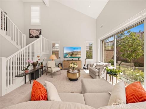 60  Rotunda  , Irvine, CA