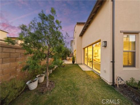 60  Rotunda  , Irvine, CA