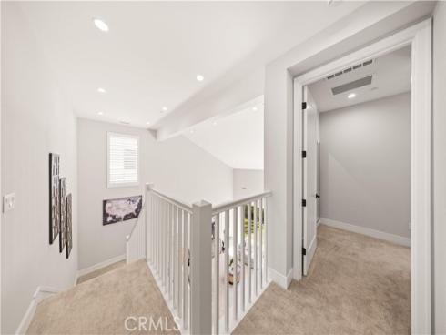 60  Rotunda  , Irvine, CA