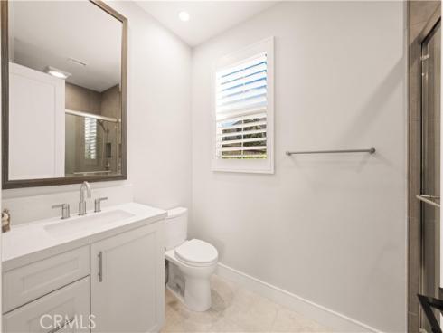 60  Rotunda  , Irvine, CA