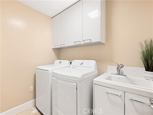 3105  Scholarship  , Irvine, CA