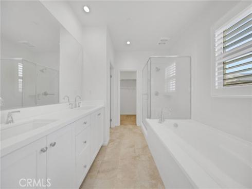 126  Gulfstream  , Irvine, CA