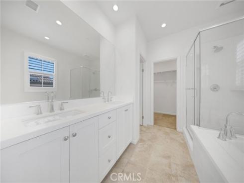 126  Gulfstream  , Irvine, CA