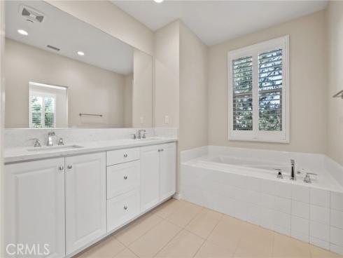 83  Henson  , Irvine, CA