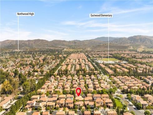 210  Canvas  , Irvine, CA