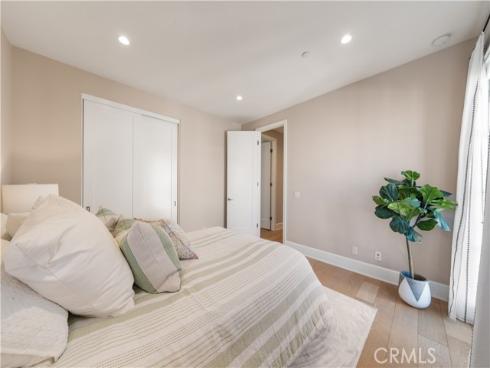 126  Bellini  , Irvine, CA