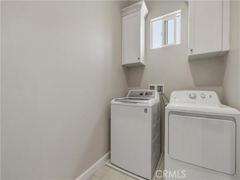 199  Follyhatch  , Irvine, CA