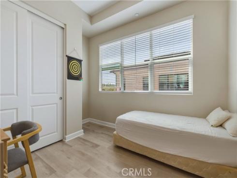 199  Follyhatch  , Irvine, CA