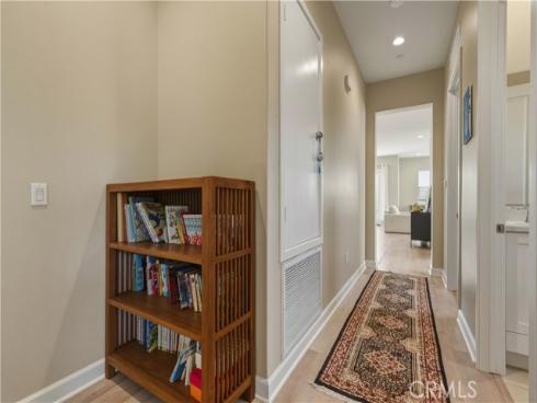 199  Follyhatch  , Irvine, CA