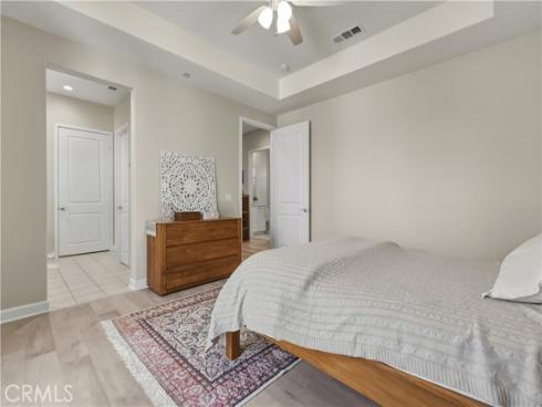 199  Follyhatch  , Irvine, CA