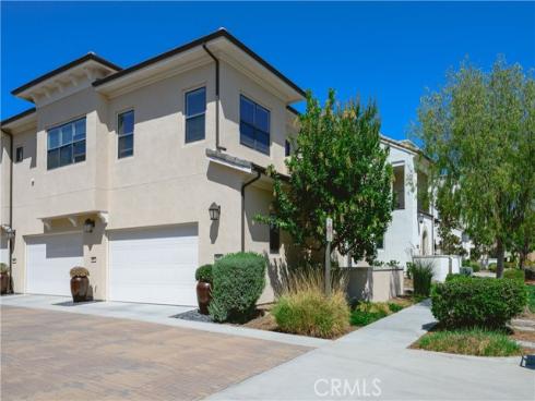 199  Follyhatch  , Irvine, CA