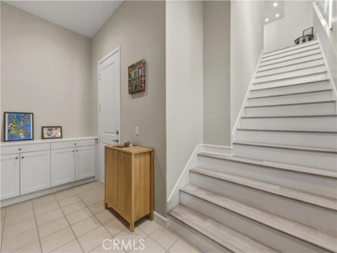 199  Follyhatch  , Irvine, CA