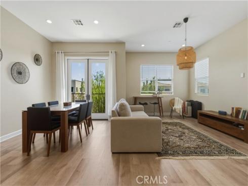 199  Follyhatch  , Irvine, CA