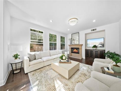 2  Conifer  , Irvine, CA