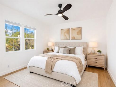 26  Burlingame  , Irvine, CA