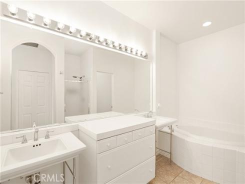 26  Burlingame  , Irvine, CA