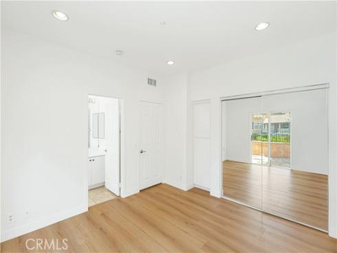 26  Burlingame  , Irvine, CA