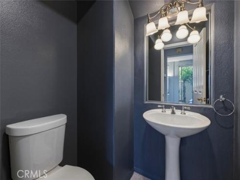 43  Del Carlo  , Irvine, CA