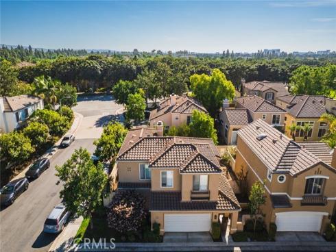 43  Del Carlo  , Irvine, CA