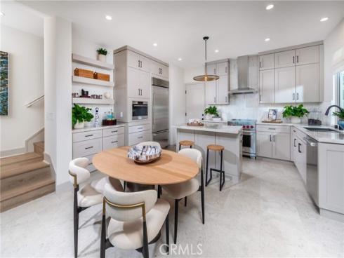 136  Pisano  , Irvine, CA