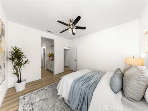 114  Cultivate  , Irvine, CA