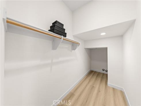 114  Cultivate  , Irvine, CA