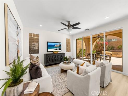 114  Cultivate  , Irvine, CA