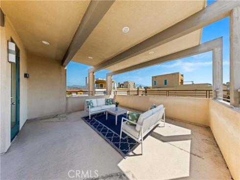 114  Cultivate  , Irvine, CA