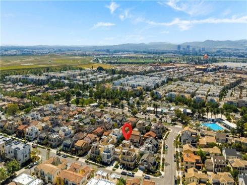 114  Cultivate  , Irvine, CA