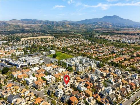 114  Cultivate  , Irvine, CA