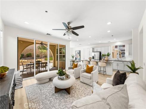 114  Cultivate  , Irvine, CA