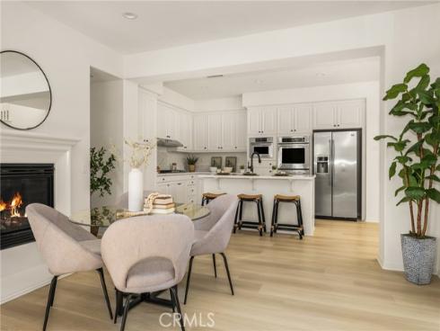 97  Twin Gables  , Irvine, CA