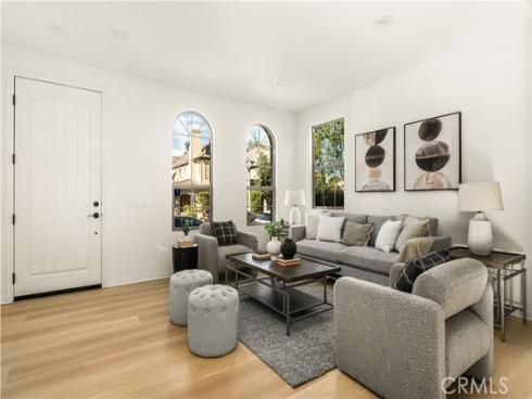 97  Twin Gables  , Irvine, CA