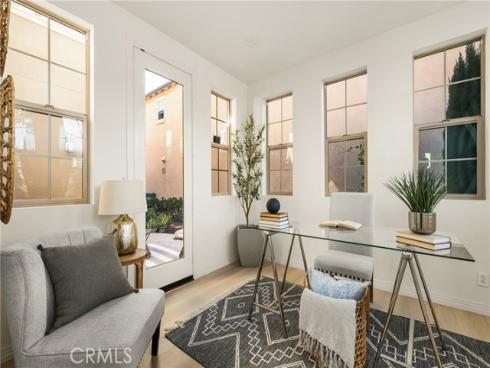 97  Twin Gables  , Irvine, CA