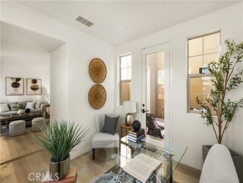 97  Twin Gables  , Irvine, CA