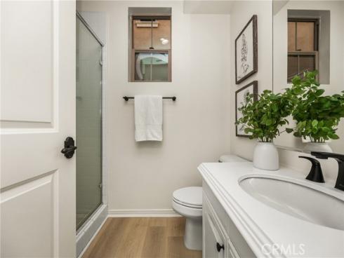 97  Twin Gables  , Irvine, CA