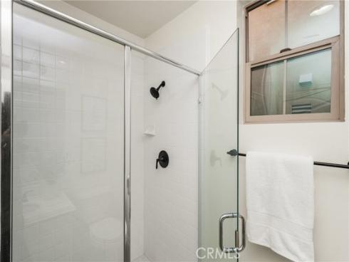 97  Twin Gables  , Irvine, CA