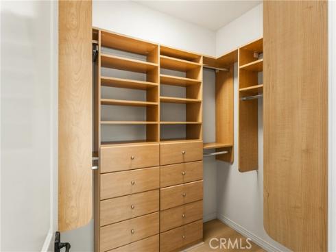 97  Twin Gables  , Irvine, CA