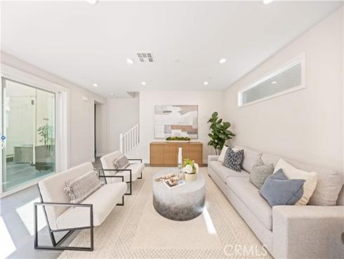 238  Chorus  , Irvine, CA