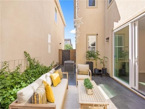 238  Chorus  , Irvine, CA