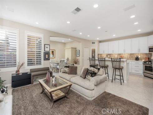 29  Roseville  , Irvine, CA